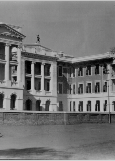Tribhuvana-Chandra Military Hospital in Kathmandu, 1926", Source: Madan Puraskār Pustakālaya / British Library Endangered Archives Program: EAP166/2/1/12/51